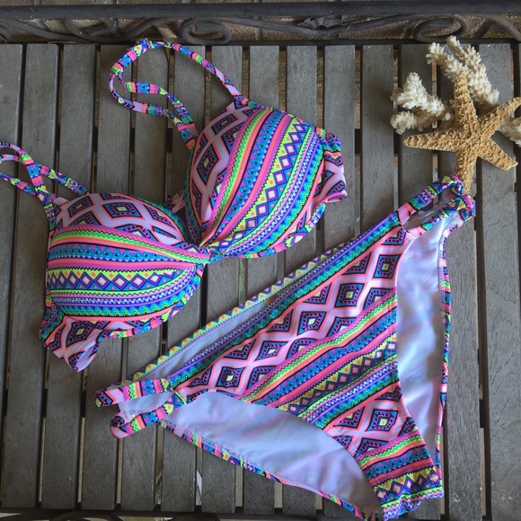 Tahiti Other - NWOT! Tahiti Tribal Ethnic Print Bikini